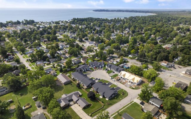 Park Lane Place,  Crystal Beach / Ridgeway Community